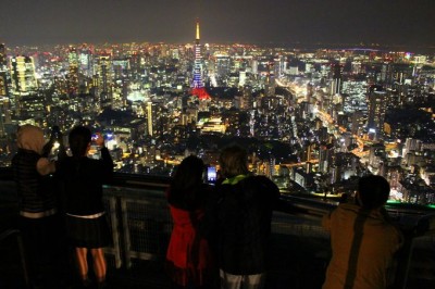 販売特価 超美品 キラキラバック 題名〜都会の夜景 - バッグ