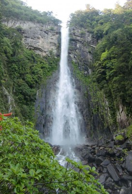神なる滝の上流へ！「那智の滝 神秘ウォーク」は究極の聖域を