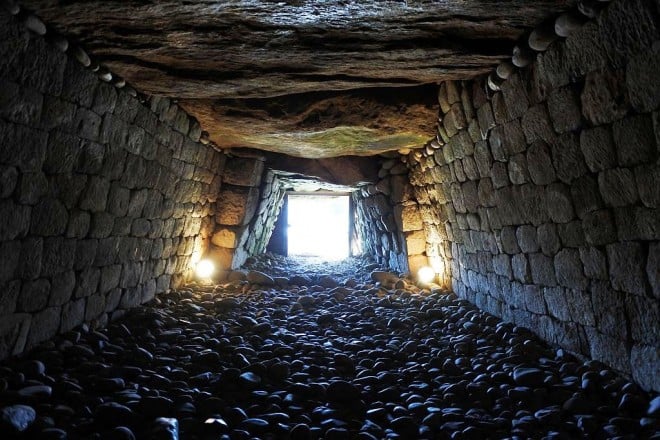 古代人が見た光景を！群馬「綿貫観音山古墳」で1400年前の石室に
