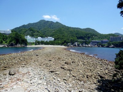 海が割れる驚異の トンボロ現象 西伊豆堂ヶ島 三四郎島 Oricon News