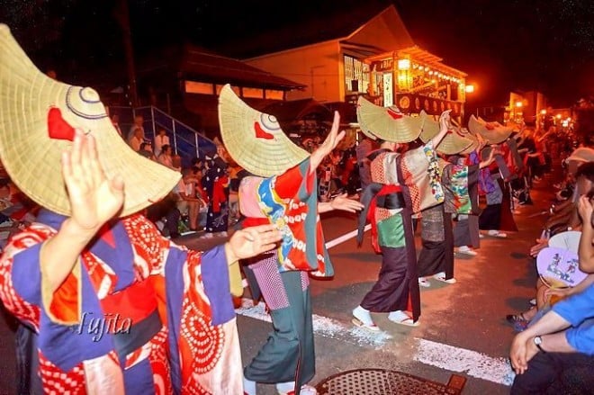 必見の日本三大盆踊り！秋田「西馬音内盆踊り」700年の歴史を最前列で体感しよう | ORICON NEWS