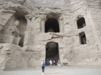 中国の世界遺産「雲崗石窟」は仏教彫刻に囲まれた３Ｄ空間！ | ORICON NEWS