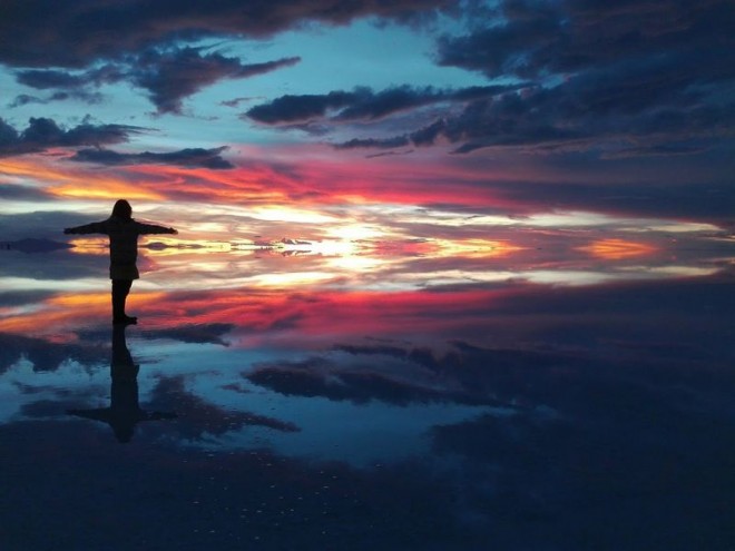 一生に一度は見たい絶景 ウユニ塩湖 天空の鏡 を楽しむ方法 Eltha エルザ
