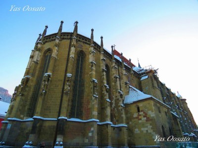 ルーマニア ブラショフ観光で必見の黒教会とライトアップの景観 Oricon News