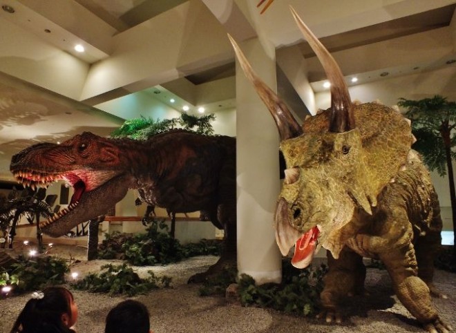 恐竜のうんちと座席が宙を飛ぶアニメも 愛媛県総合科学博物館 Oricon News