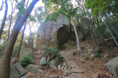 温かな“心のつながり”に触れよう！小豆島「石の絵手紙」を巡る旅