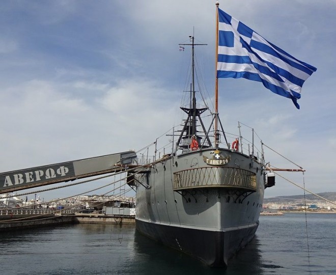 ギリシャ海軍の誇り「戦艦アヴェロフ」に乗ってみよう！ | ORICON NEWS
