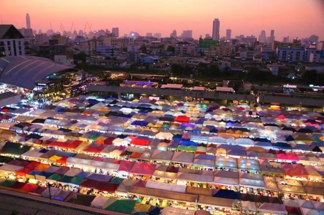 グランドセール 超美品 キラキラバック 題名〜都会の夜景 写真素材