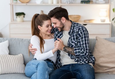 気を遣ってくれて嬉しい 疲れている彼女を癒す セリフ 4つ Oricon News