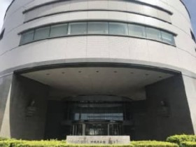 �������c���폜�v�� �Ӗ�Â߂��閜���×���c�ψ��̓��e ���u���񂳂�ʁv���ҁu�\���̎��R�W�Q�v