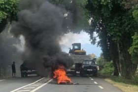 �j�b�P���H�ꔄ�p �X�g�⓹�H������ 80�N��̓Ɨ��^���ق��ӂy�j���[�J���h�j�A�z