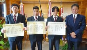 �k���_�э��̐��k��A�ʐ^�����œ��� ���݌���ŎB�e ���K�̌���\��