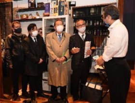 ���Z�v���֓ߔe�Ȃǂ̈��H�X���� ���ꌧ�A���͋��̗v���`����