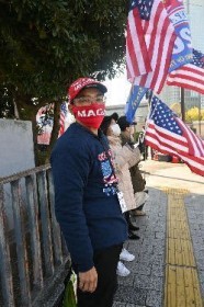 �g�����v���x���A���{�ł�  �s���Ŏs����f�� �u�����ҁv�����A�������f�B�A�ᔻ