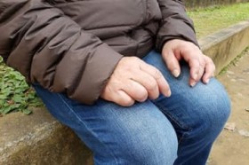 �l�̓w�͌��E�u���Ƃ͎؋������v�c�R���i�ōׂ�����A�������������� �����A���P�[�g