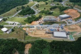 �Ӗ�Âɗ����������풓 �ĊC�����Ƌɔ鍇�ӁA�u�Ƒ��v�ɓ���������ᔻ