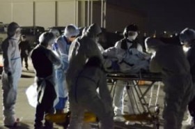 ������Ã`�[���A�{�Ó��ɔh�� �ʏ�m���v�� �Ō슯��5�l�A���{�ݎx��