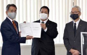 �R���i�Ёu�^�N�V�[�Ɏx�����v 1��5���~�A������ɗv��