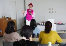 �����҂ւ̎x���w�� ����܎s �E������LGBT�u��