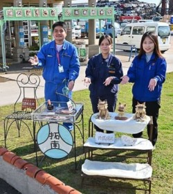 �񗢏�̐Ԋ��ŋx�e�� �e�[�u����֎q�A�V�[�T�[�� ���Ј��̃A�C�f�A�Ŋ���