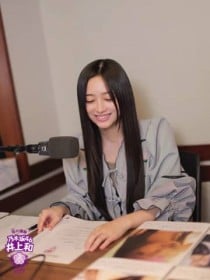 乃木坂46井上和「鼻から口、顎のラインまで影できれいに…」ファースト写真集「モノローグ」の“お気に入りカット”を語る