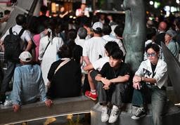 投票権のない外国人や若者の目にどう映る　街頭演説の舌戦風景　神戸・三宮　参院選