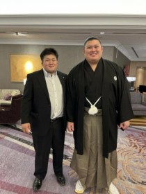 �u���j�̎��M������v��̗��́u����v�O�ւ���@�y�U�����΂��킢����y�@