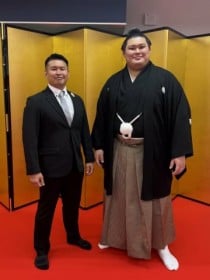 �u��̗��͎q�ǂ��̊�]�v�@�ς��ʎp�ɖڂ��ׂ߁@���o�����Ŏw���̒��䂳��@