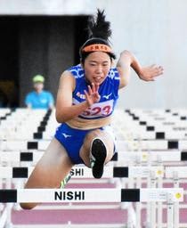 ���Ɍ����Z���[�X�΍Z����@���q1�N100m��Q�A�����E���c�����V�L�^��V