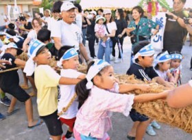 �u���эj�v�Ŏq�ǂ���Ί� �M��ɑ�l���������� �X��p��̉čՂ�ōj����