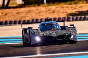 �L�h�j�[�O�����͏��^���BBMW M�n�C�u���b�h V8�A2026�N�����̃A�b�v�f�[�g�ł������J