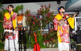 �u������ŕ��v�Ŗ��J�� 300���̉ԉ΂Ɂu������!�v �A����O������ŉĂ܂� ����s