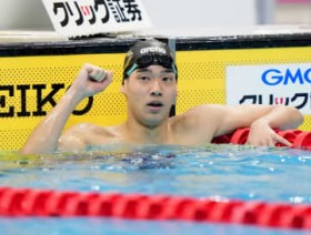 ���E���j���̑����B�炪3���@���q800m���R�A���{���V