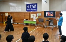 ̃R[`AIH@Fs{s̒wZŎ؎Ɓ@wҕs̉Ȃ邩