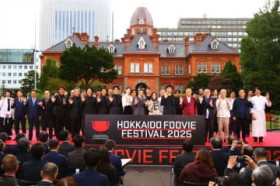 ���L�҂̎��_���k�C���t�[�r�[�t�F�X�e�B�o���@�f��ƐH�@���͍L�߂��Ɂ@�񓹃Z���^�[�E�{�{�M�M