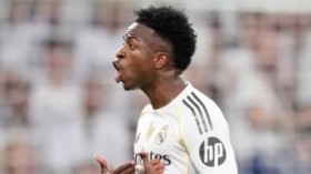 �u���Ȃ́H�ӂ�����ȁv25�΂̐��E�I�X�^�[�I��A���Ԃł̓r�����Ɍ��{�I�ē̔�����