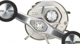 DAIWA�`���̃��[����8�N�Ԃ�Ƀt�����f���`�F���W�B�g�n�C�p�[�h���C�u�f�U�C���h�𓋍ڂ��A����łփu���b�V���A�b�v����1��ɁB�̗p���ꂽ�uSV�v�A�uLC�v�R���Z�v�g�Ƃ́H