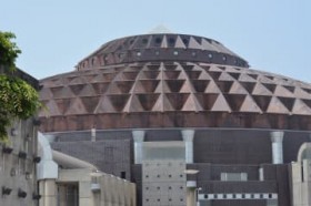 �uBE:FIRST�v�T���h�[����������ŕ���S���A�n�s���C���ӂ������Վ���ԁ@11��15���A16���c�k���V�����̉z�O�����Ӊw����V���g���o�X���^�s