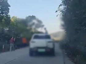 �����Ɏq�ǂ����悹�đ���Ԃ��ڌ�����遁�l�b�g�u�������y������v�\����