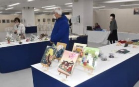 ��54��Ζ��`�����e�B�[���p�W�@12��11?14���A�����w�O�̃A�~�R�r���ŊJ��