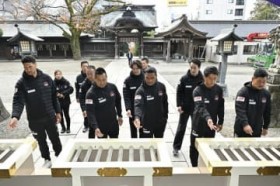 ���O�r�[�E�z���_�q�[�g�A�F�s�{�ŏ��̕K���F��@�V�V�[�Y���̓O���X�^�Ńz�[�����