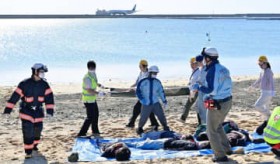 �ߔe��`�ŕs�����z��u�o�[�h�X�g���C�N�ŗ��G���W����~�v ���̌P����65�@��430�l