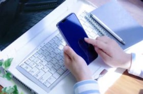 �C���X�^�́u�F�B�ɂȂ�܂��񂩁v�Ŏn�܂�ALINE�ɗU���c������������80�㏗�����������\��3750���~��Q�@�v5��U�荞�݁A����ɗ����ʎ��̂Ȃ��j�Ɍ�����3��