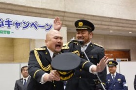 �u�S�z�g�}�z�[�N�v�����l�w�����ɓo��A�u����h�Ƒ�g�v�Ɂ@�Ńo�C�g����ꍼ�\�ɒ��ӌĂт���