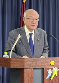 �����}�̏O�@�x�����A�����I�C�ց@�u��ݐ��v�Ɨ�؏r�ꊲ����