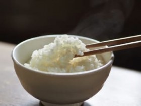 �����f�[�g�Łu���ї��v���c���ăt���ꂽ�����@�u�O�H�Ŋ��H�͌��h�������v�Ƃ����咣�Ɂu���H�t�ł���v�Ƒ��c�b�R�~