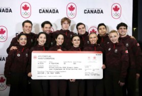 �J�i�_��\�Ɍ����E��y�A�@�~���m�ܗւ̃t�B�M���A