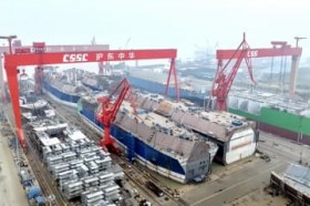 ���{�̑��D�Ə��2�Ђ������A���؂�ǂ��������Ƃ͂ł��邩�\�������f�B�A