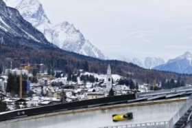 �I��u�܎~�܂�Ȃ������v�@�{�u�X���[�A���{�A���֕���