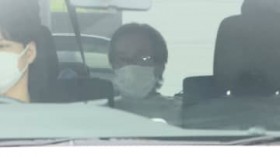 �����^�]�ŎԂɏՓ˂�2�Ύ��܂މƑ�3�l���S�������̂̏������@71�Ή^�]��̒j���N�i���e�ꕔ�۔F�u�A���R�[�����񂾎����Ȃ��v